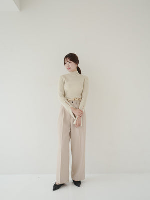 スタッフの顔写真