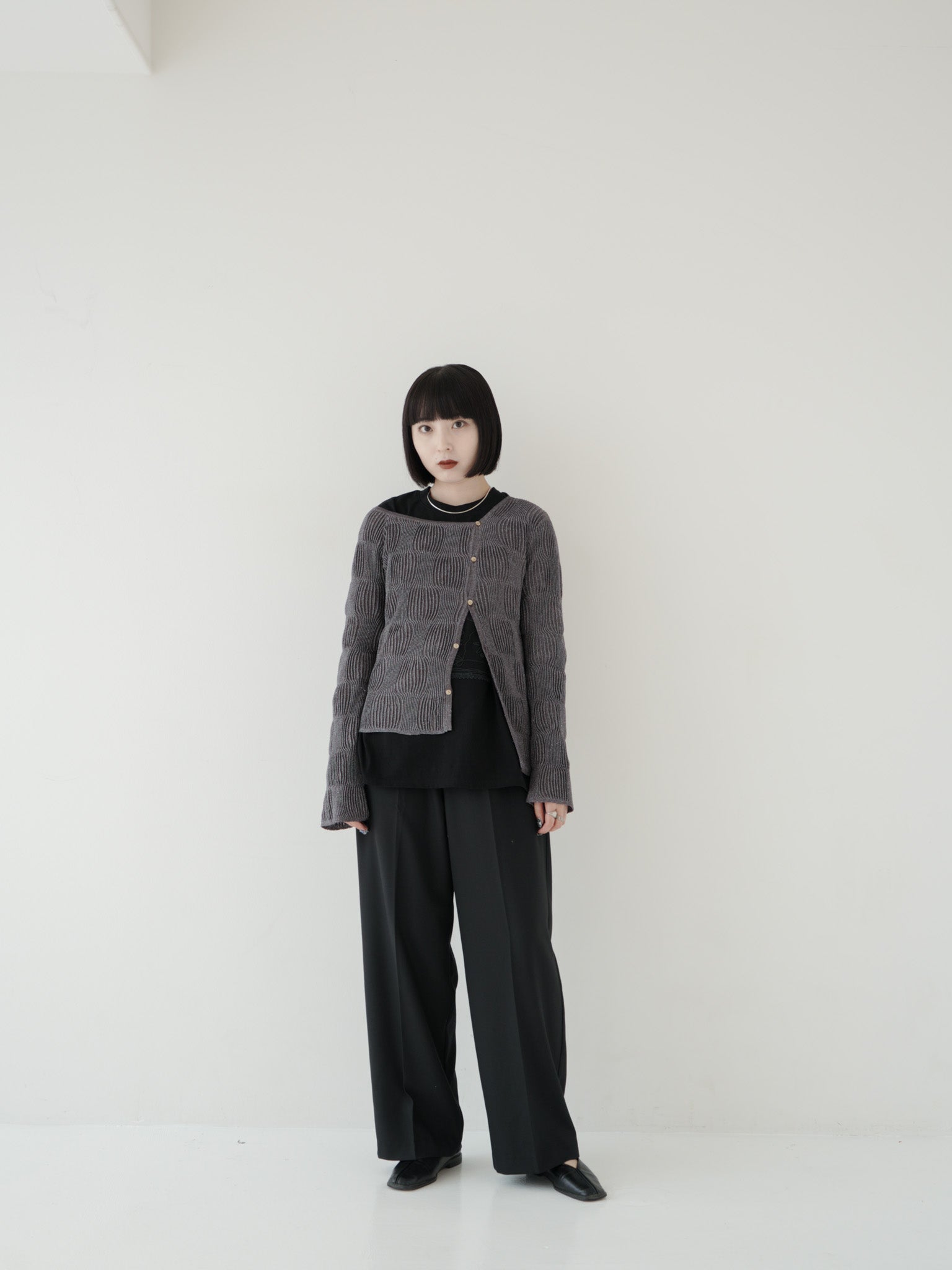 WAVE TUCK ASYMMETRY GLITTER CARDIGAN