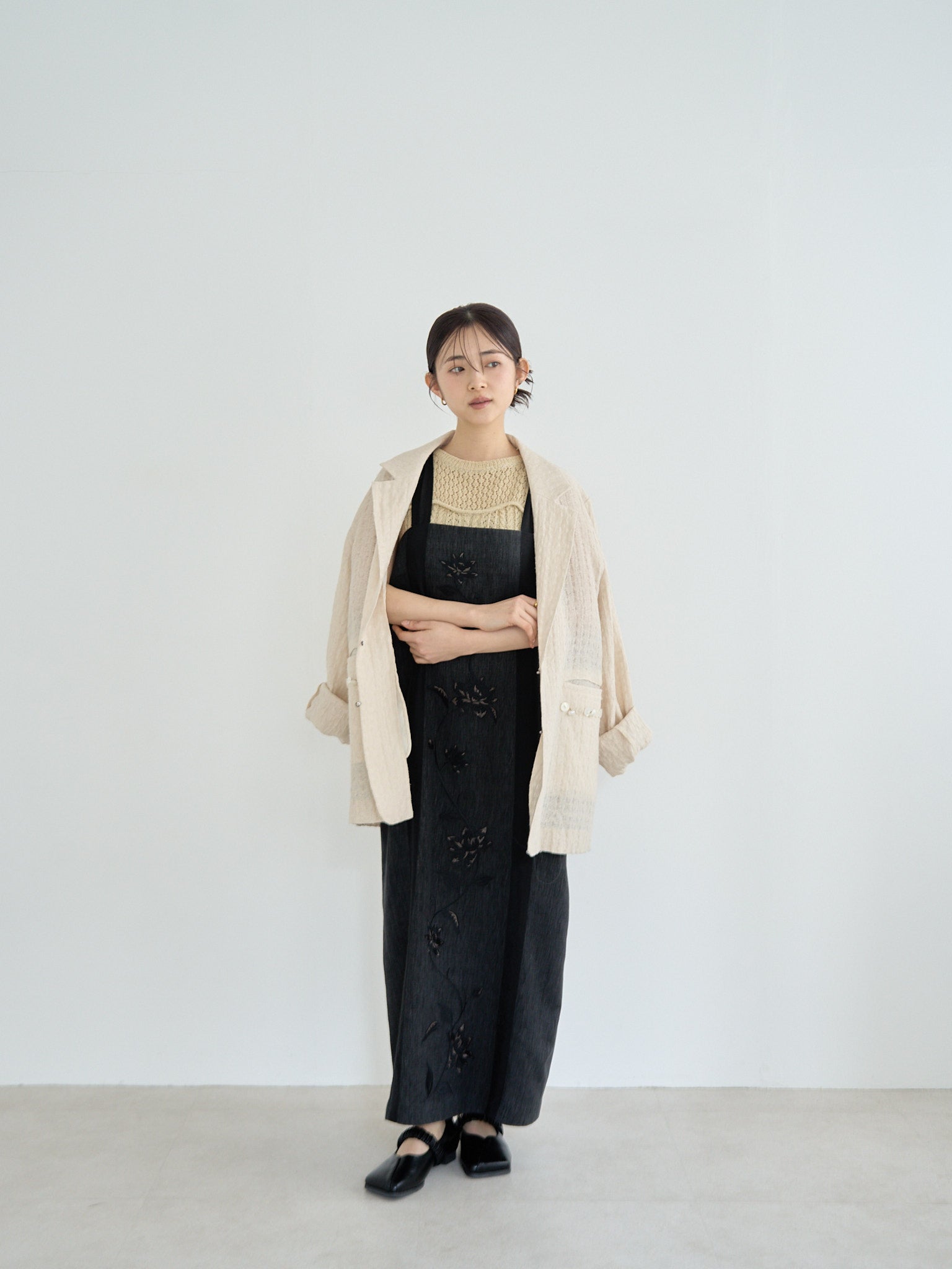 LOTUS EMBROIDERY LINEN ONEPIECE