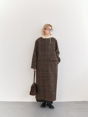 スタッフの顔写真