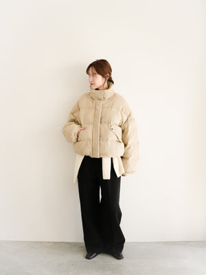 スタッフの顔写真