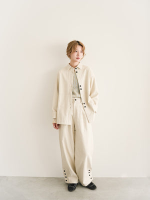 スタッフの顔写真