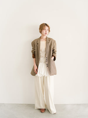 スタッフの顔写真