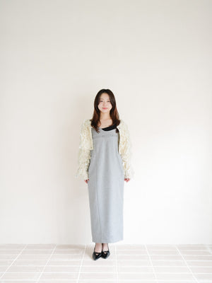 スタッフの顔写真