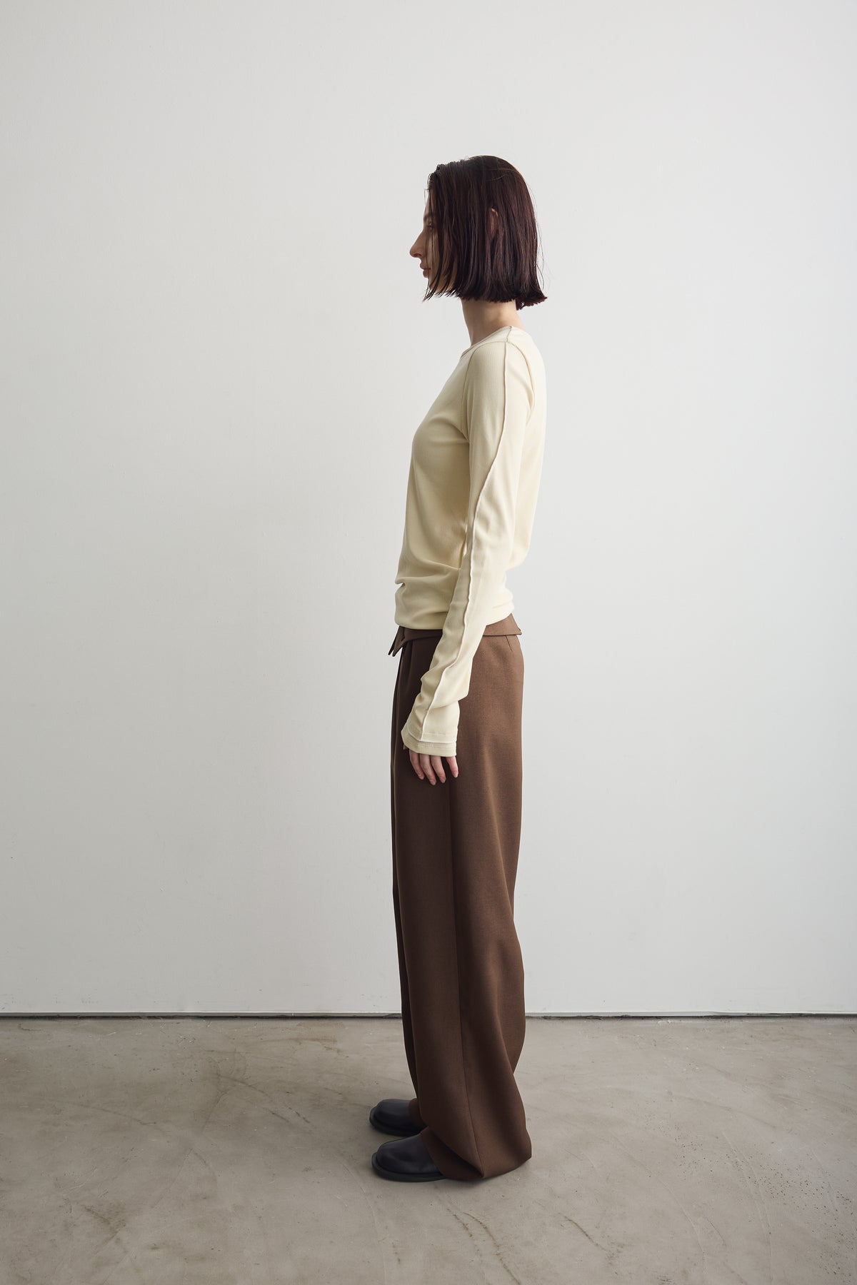 color_ivory