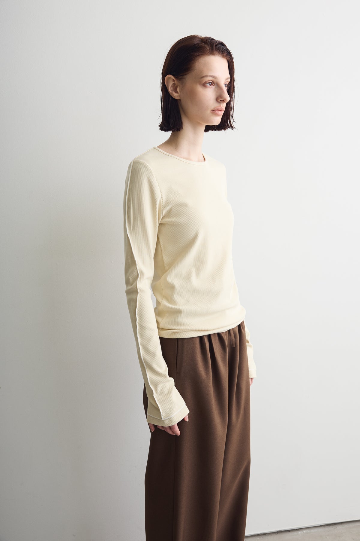 color_ivory