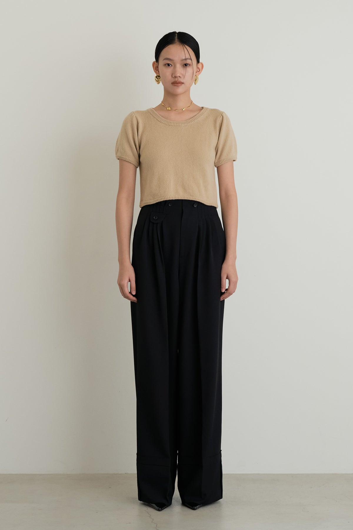 color_beige