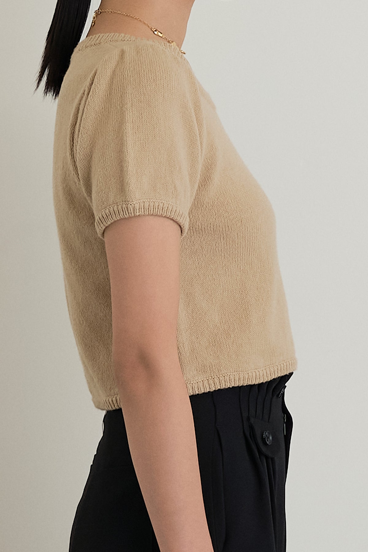 color_beige