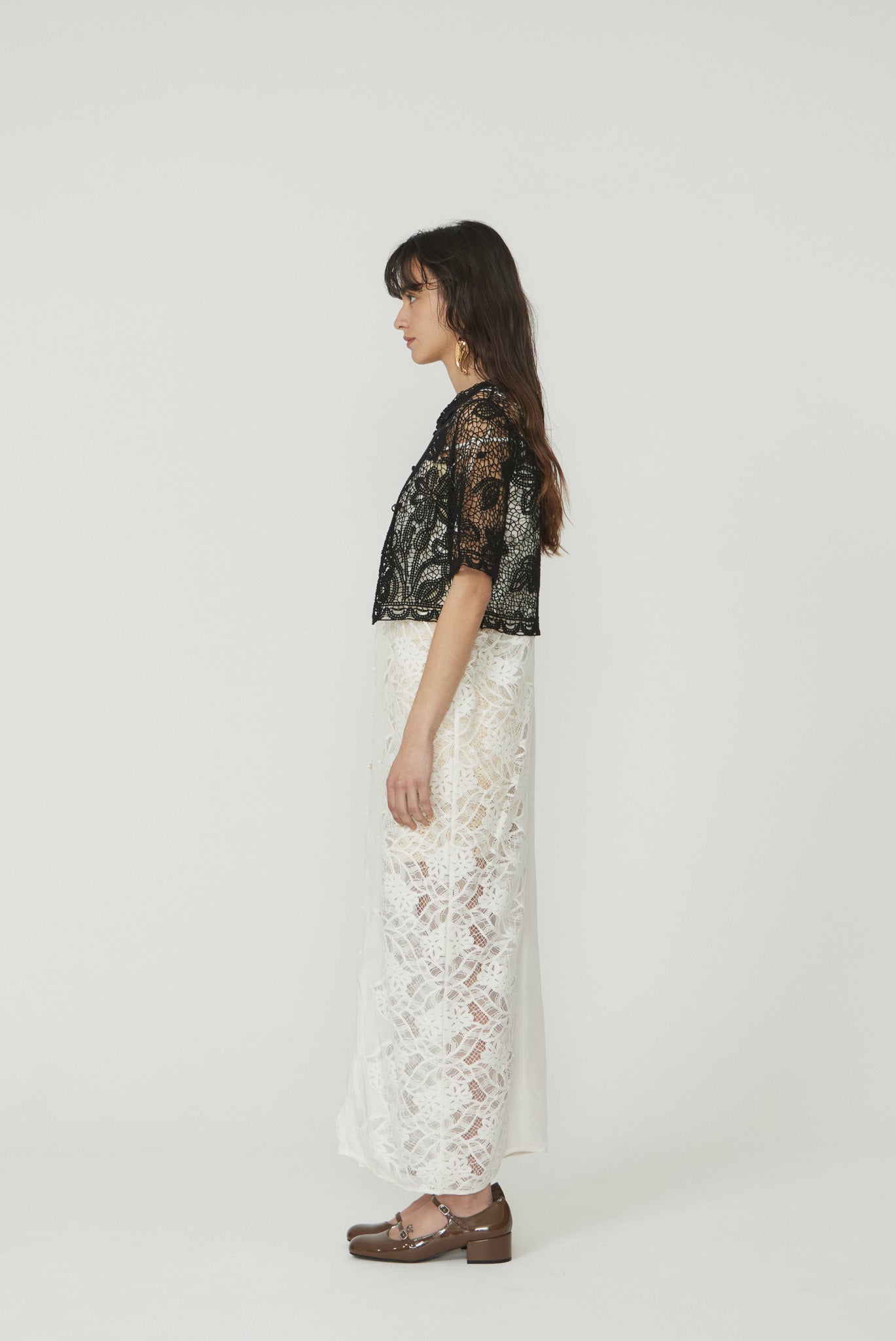 HALF SLEEVE EMBROIDERY LACE BLOUSE【STORE限定】