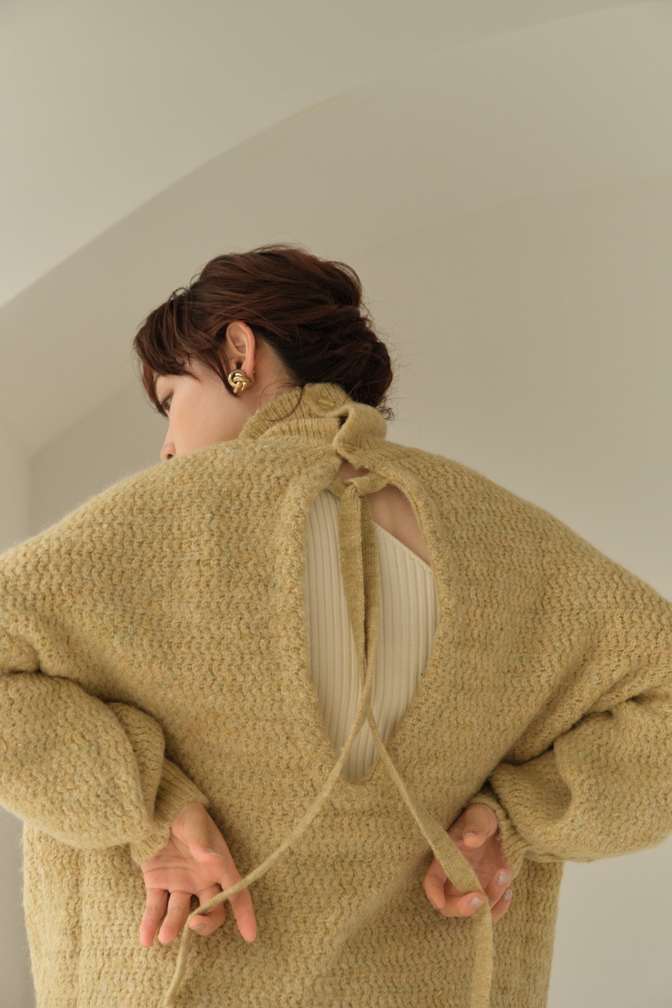 back hollow ribbon knit – Eaphi