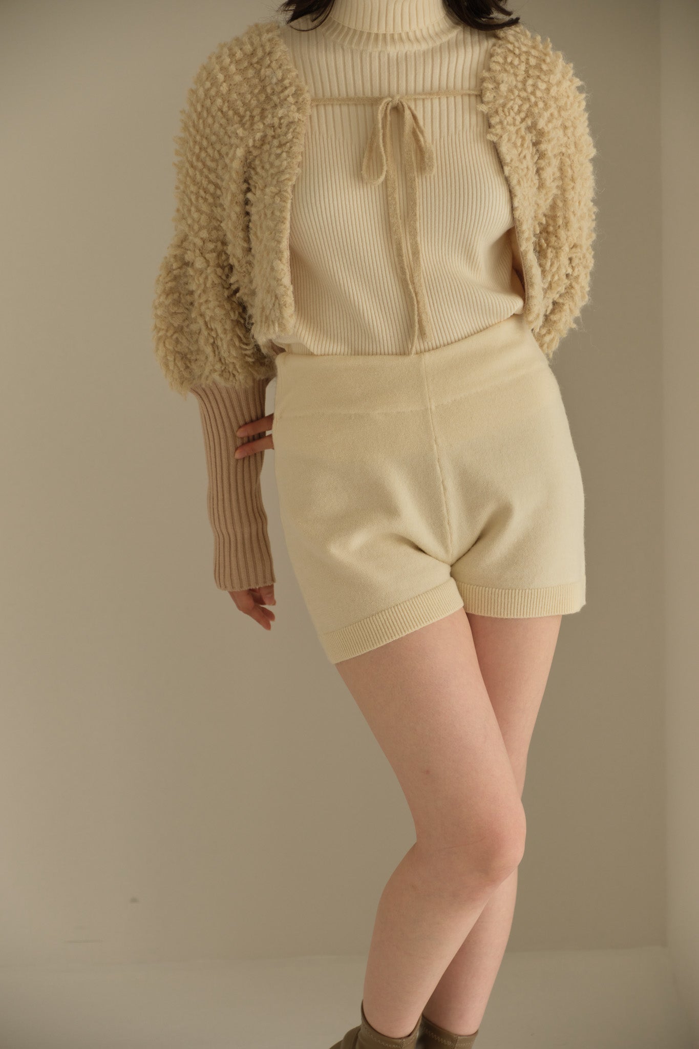 basic knit short pants