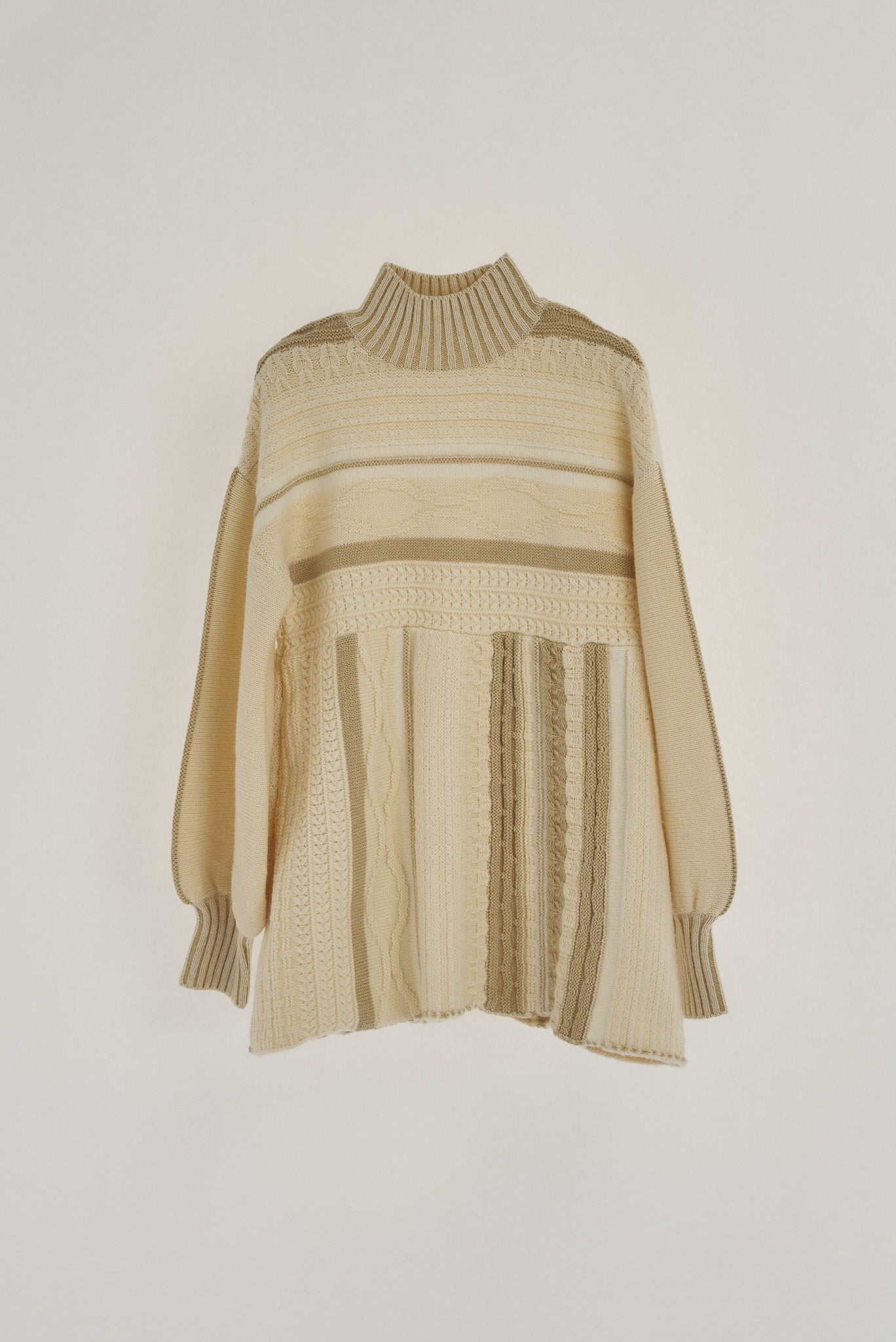 【新品未使用タグ付き】Eaphi strata design knit