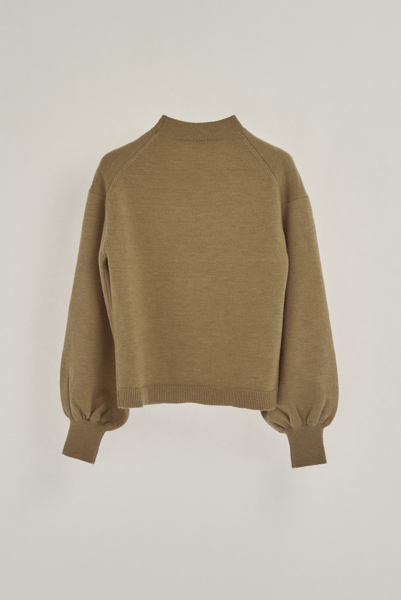 basic volume sleeve knit