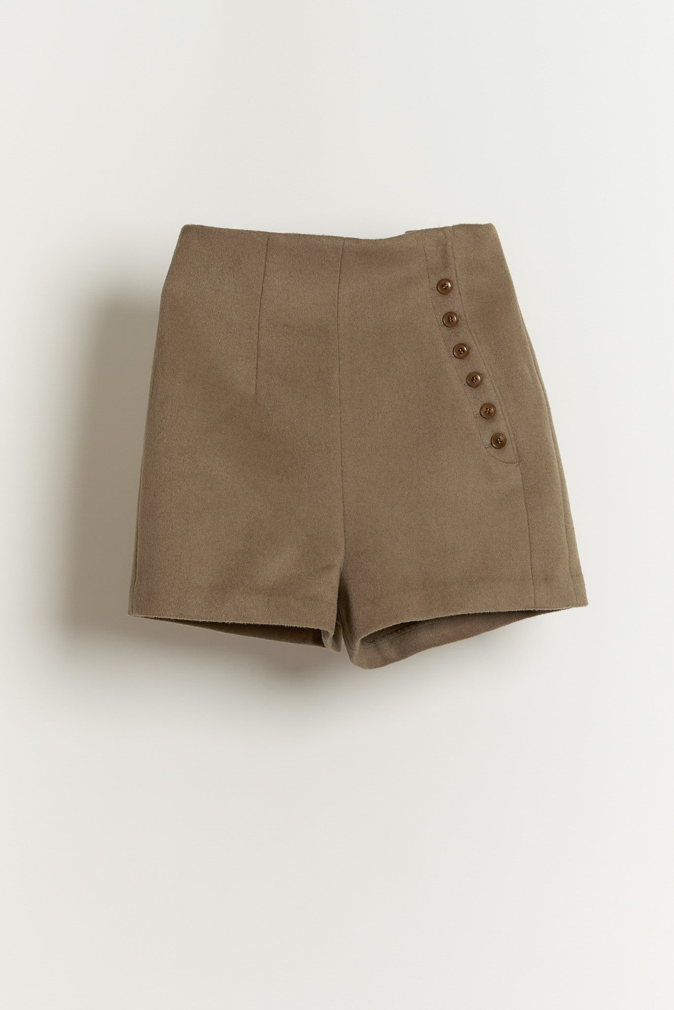 slanting button short pants – Eaphi