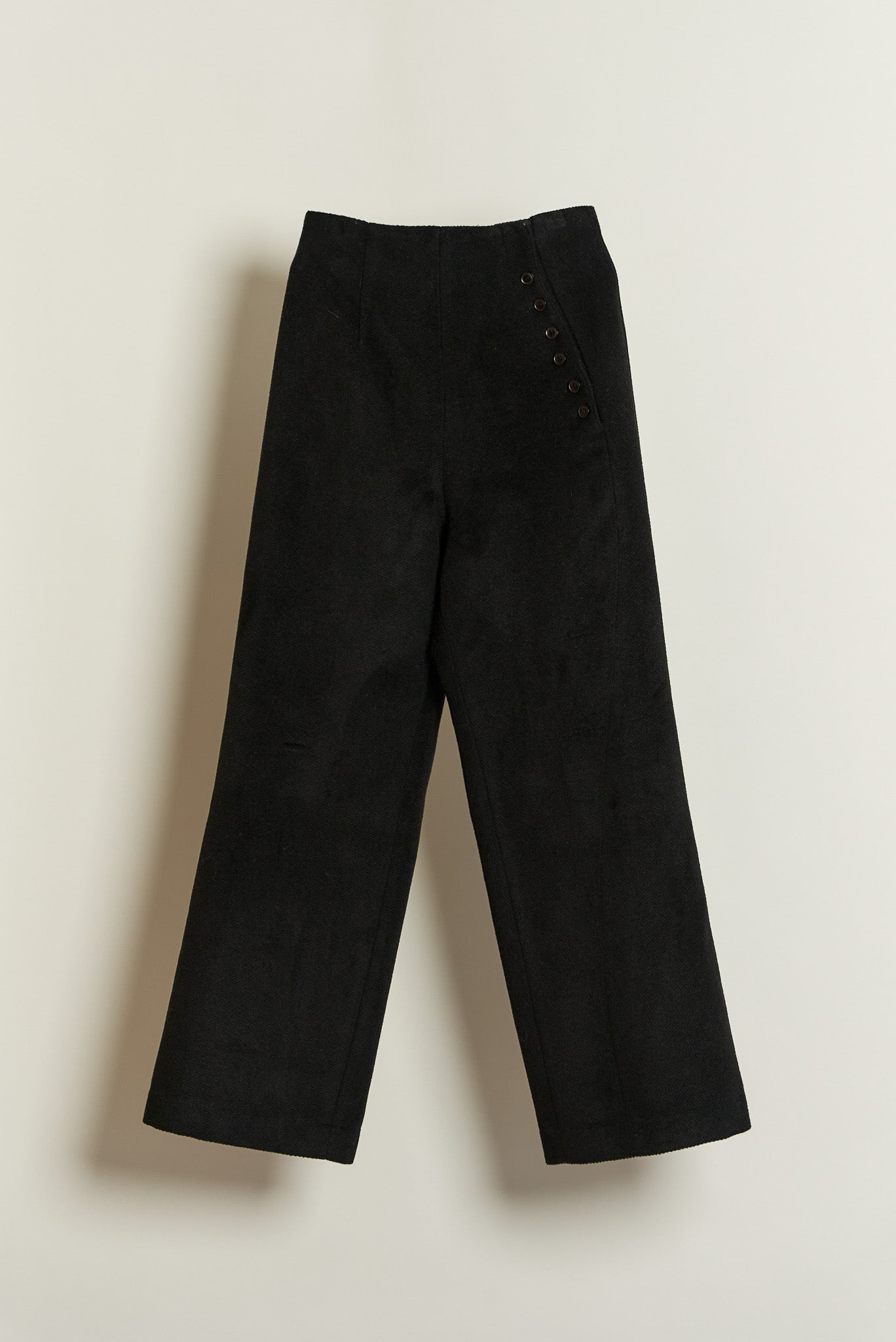 slanting button pants – Eaphi