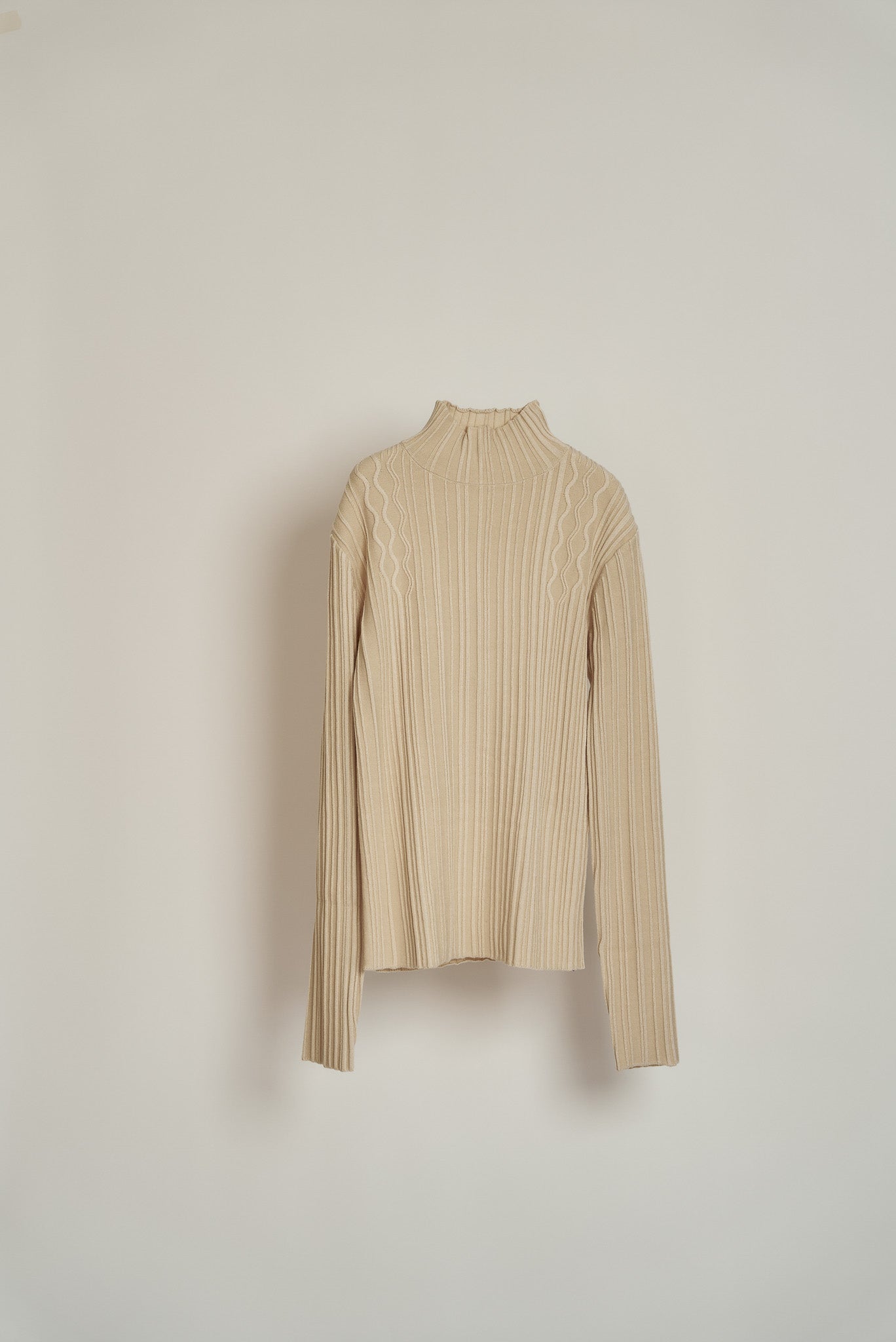 random line design knit – Eaphi