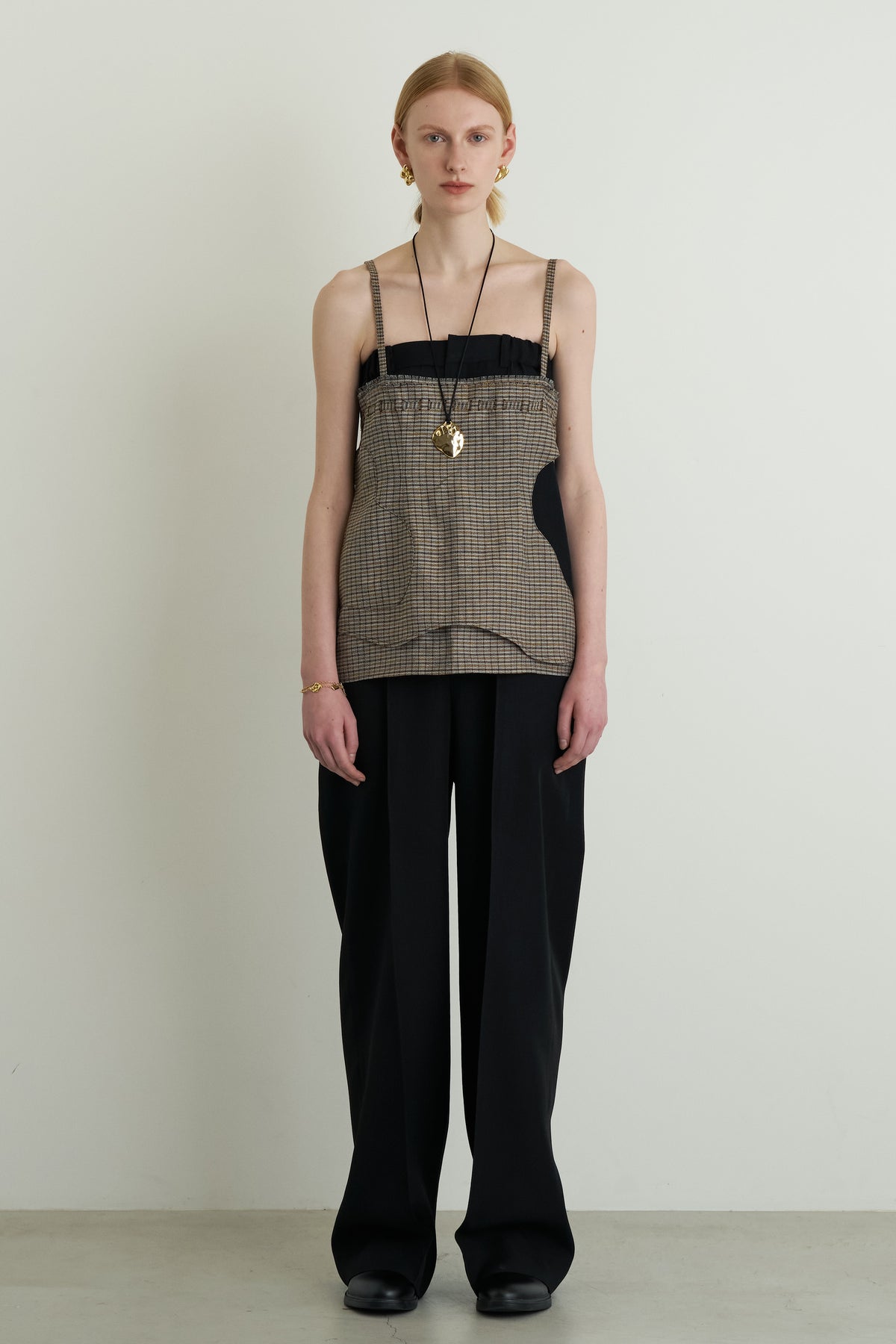 color_brown