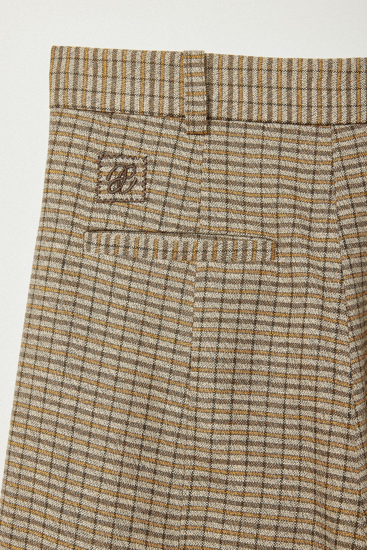 color_brown