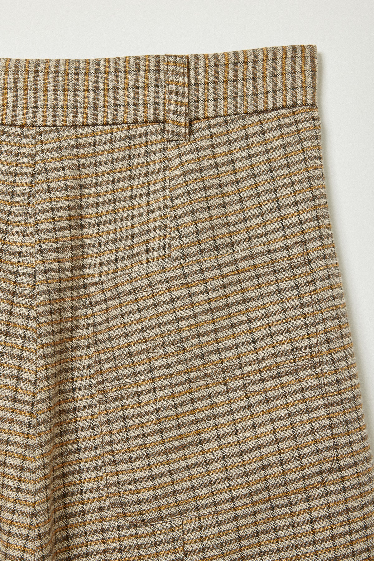 color_brown