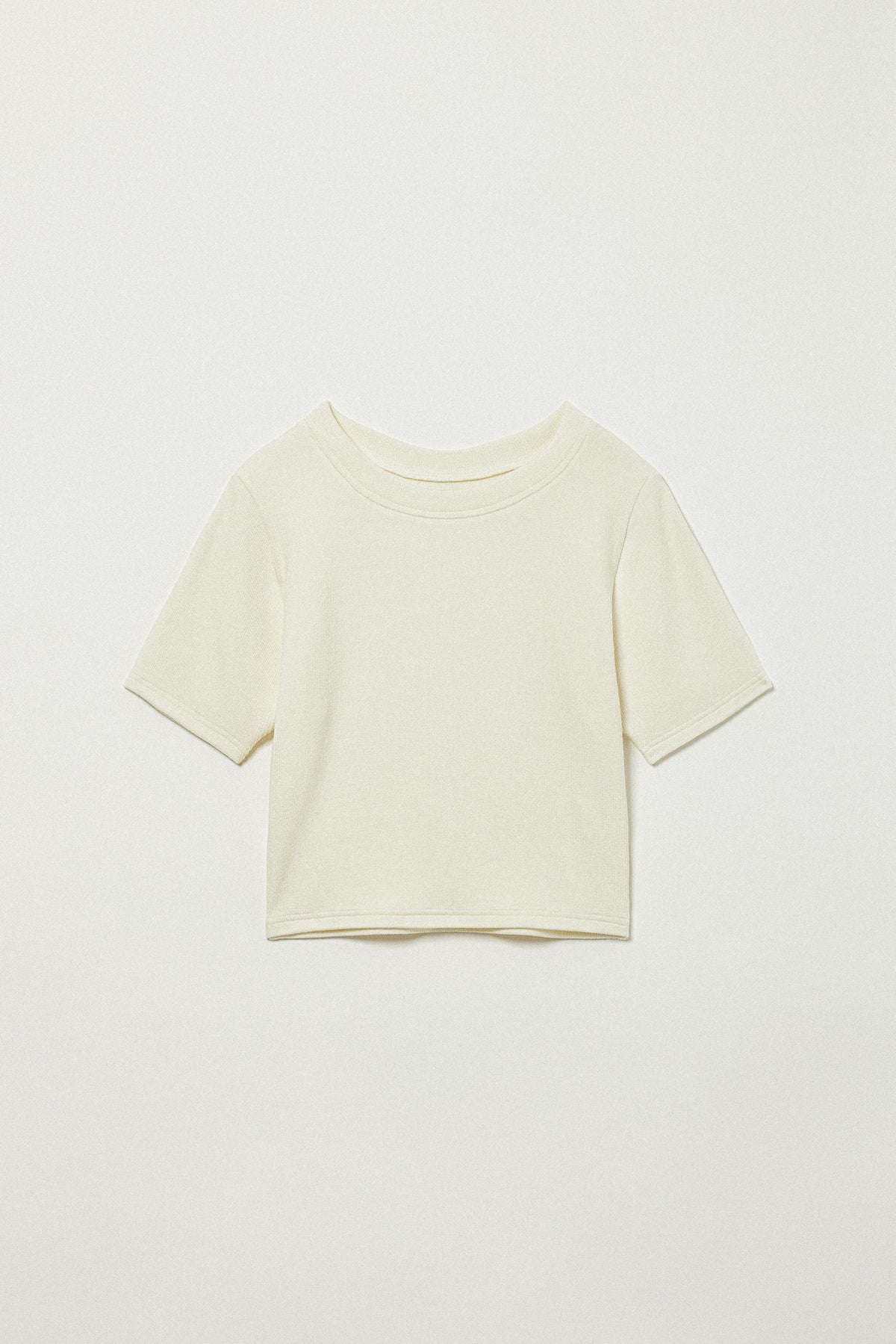 ivory / Short