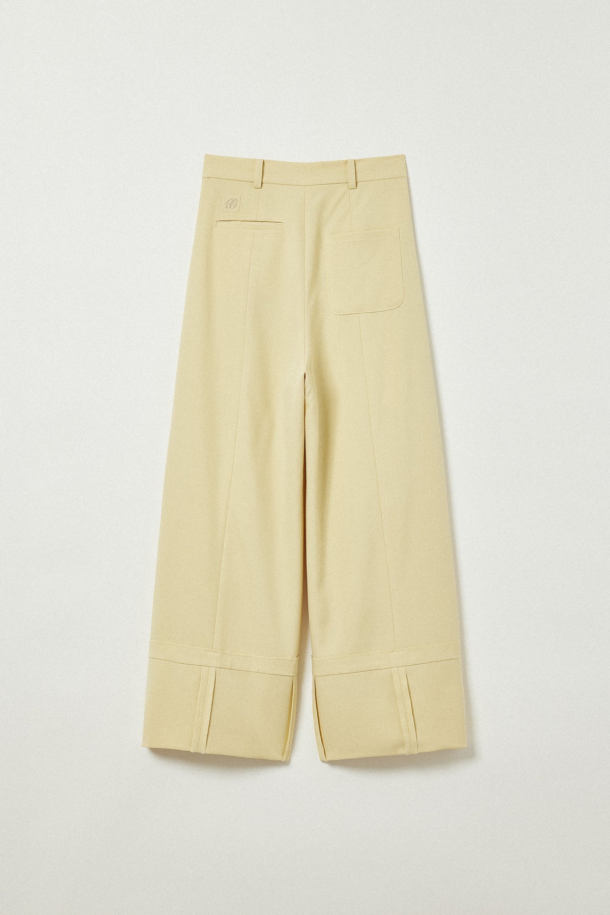 color_light yellow