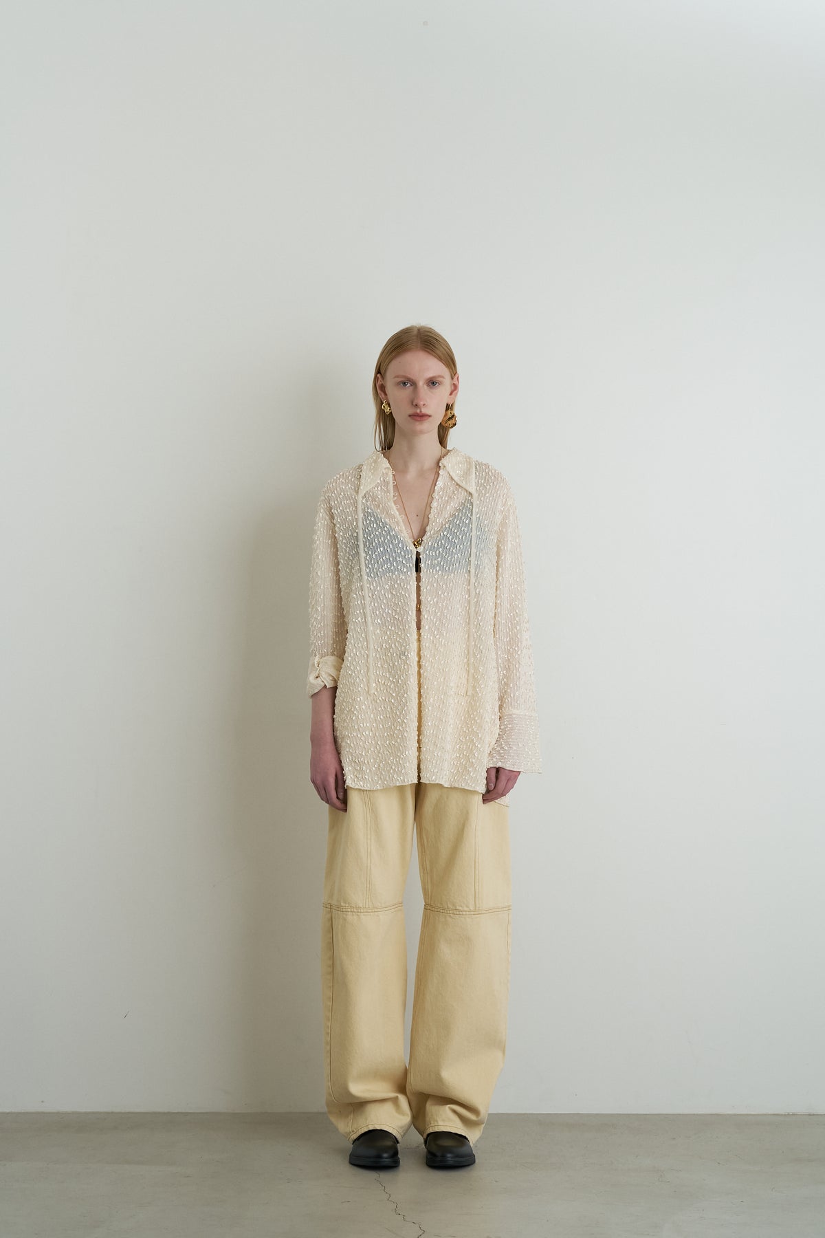 color_beige