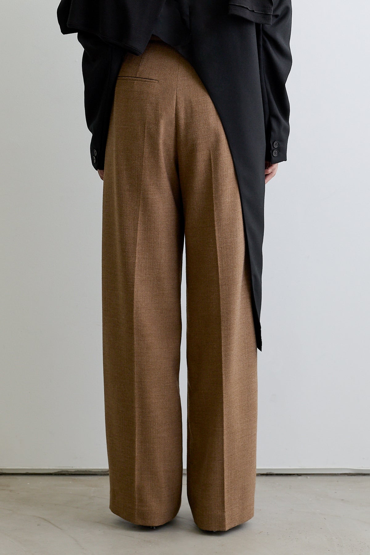 color_brown
