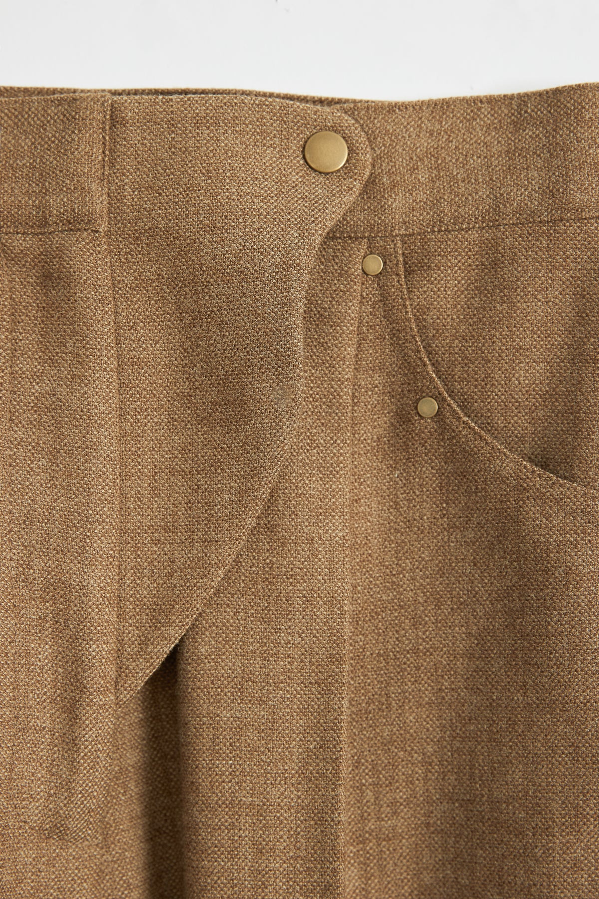 color_brown