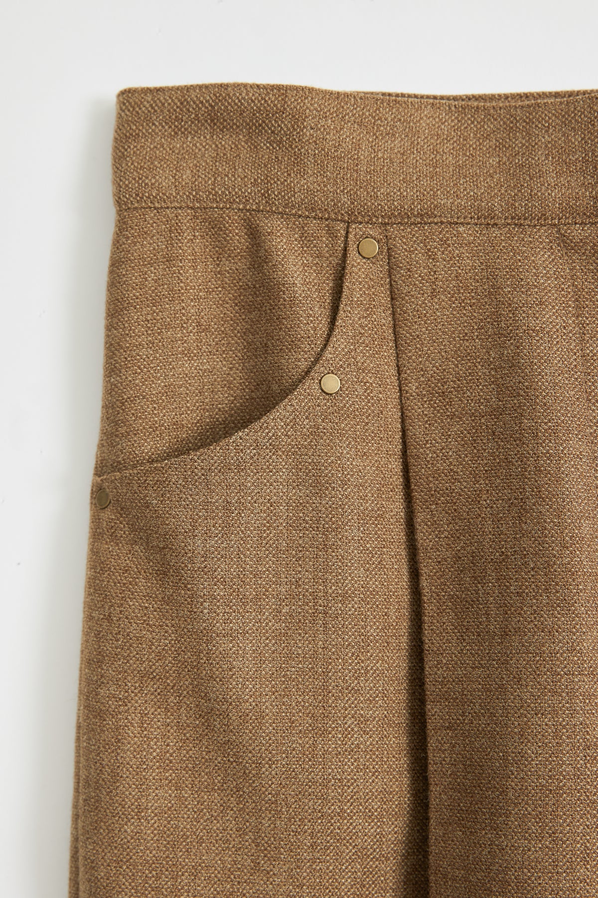 color_brown