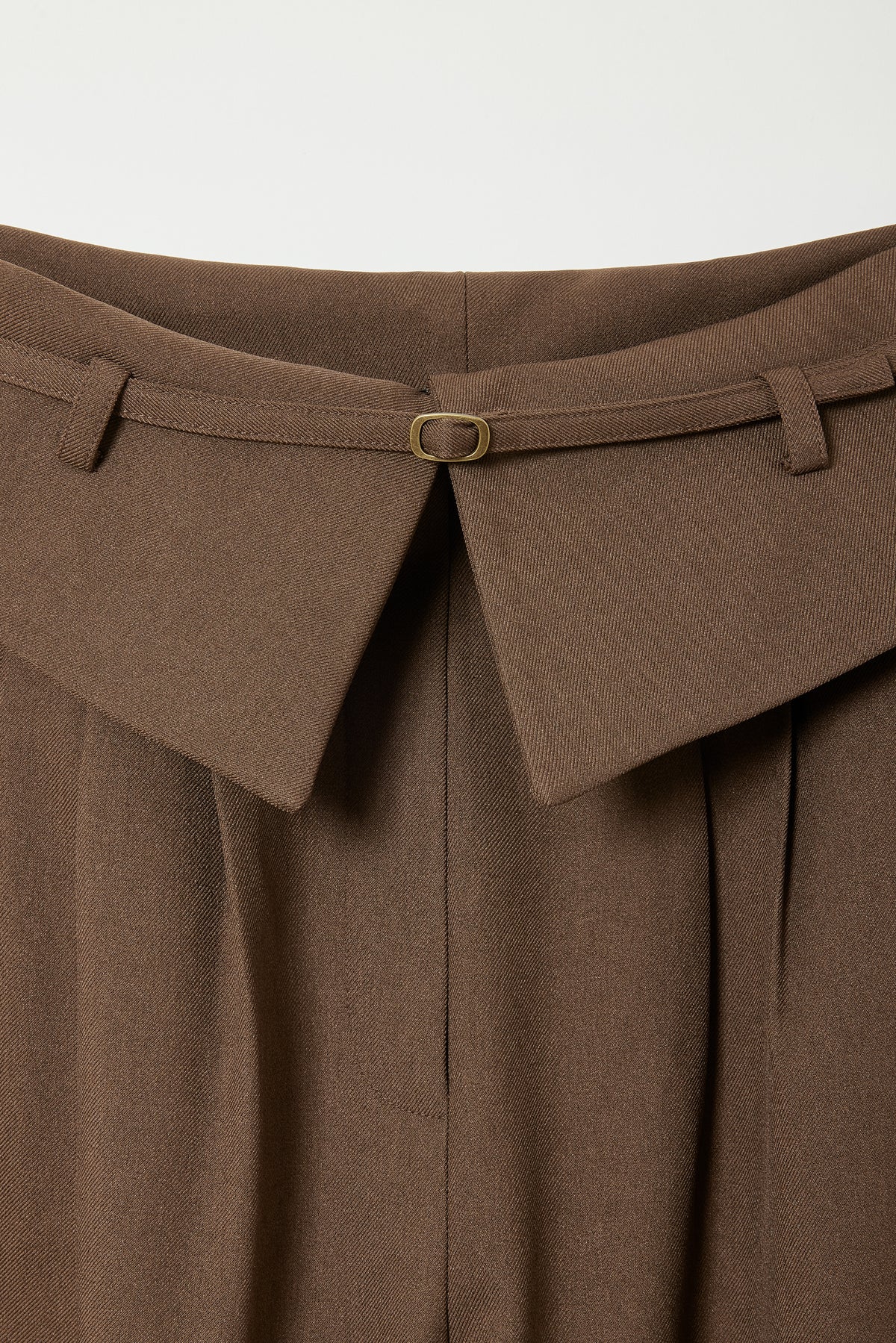 color_brown