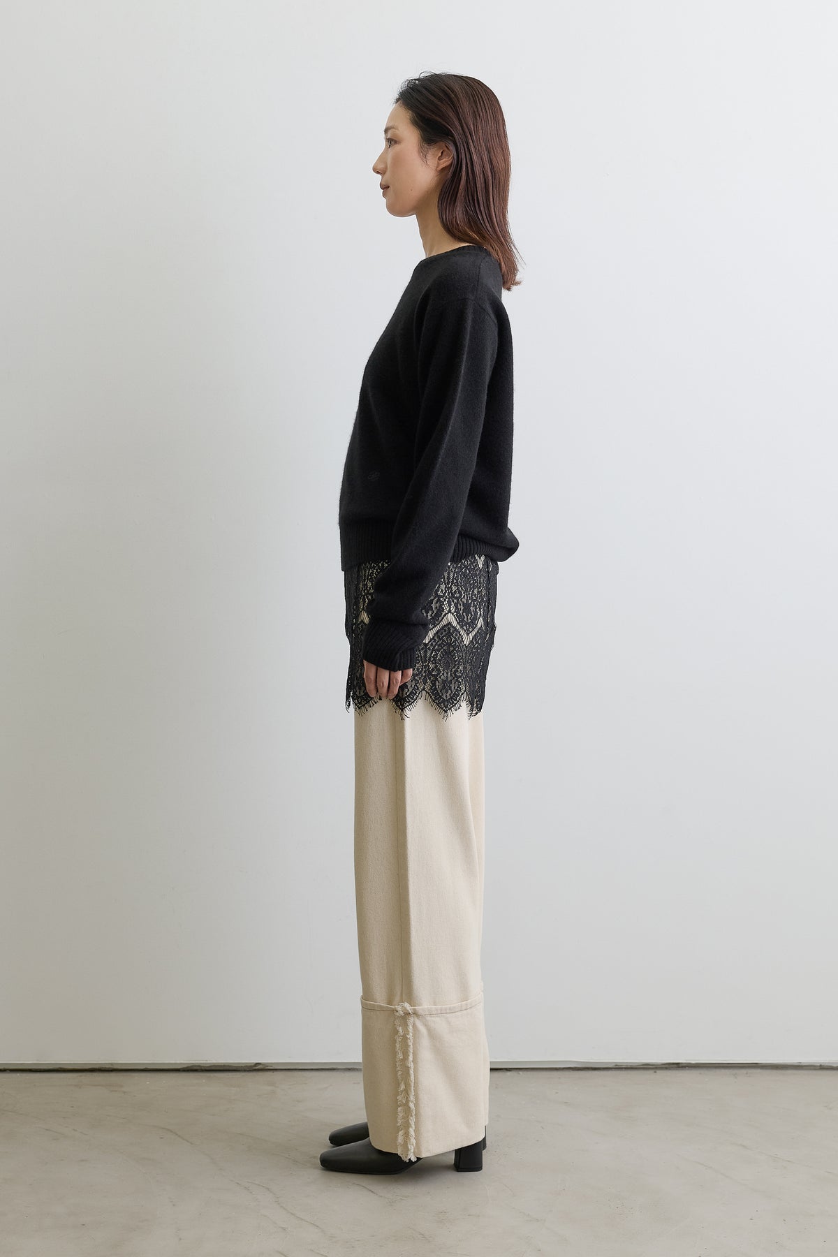 color_beige