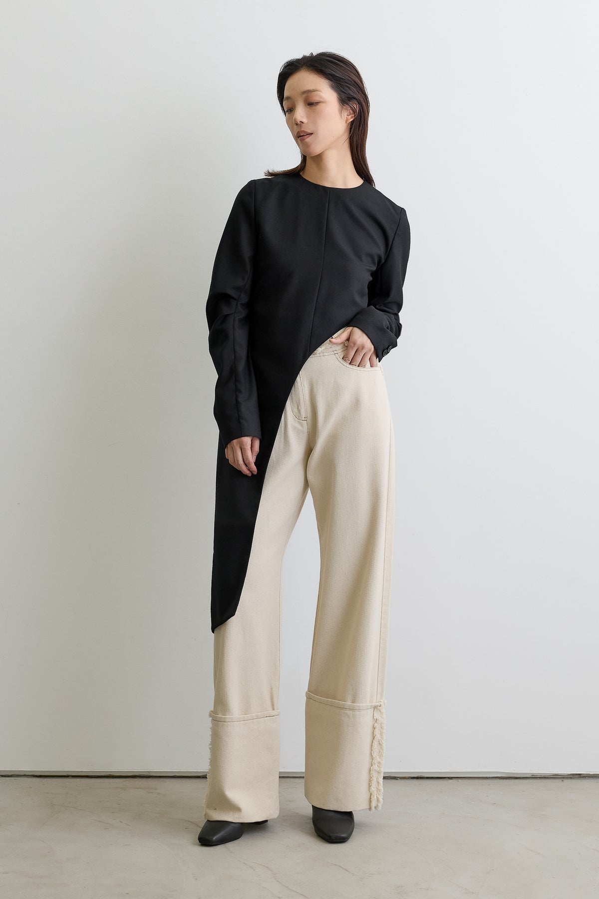 color_beige