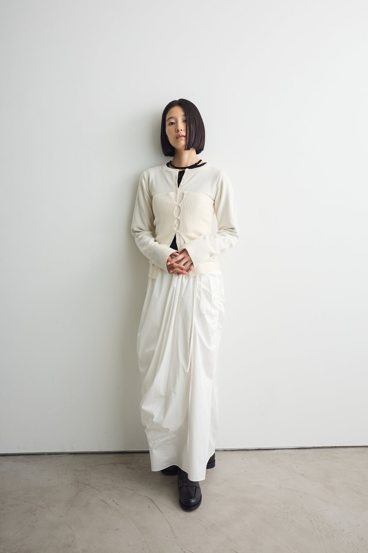 color_offwhite