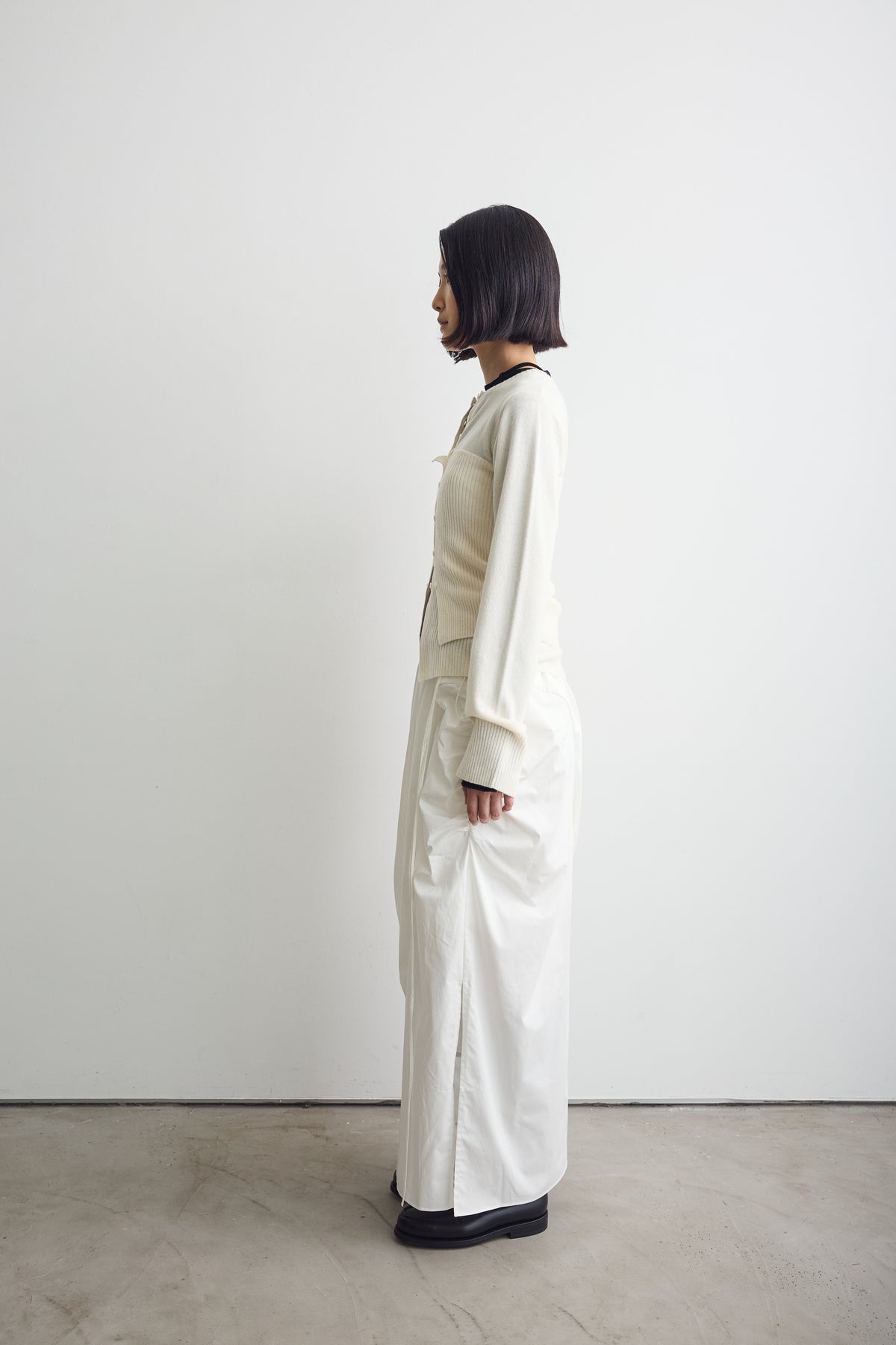 color_offwhite