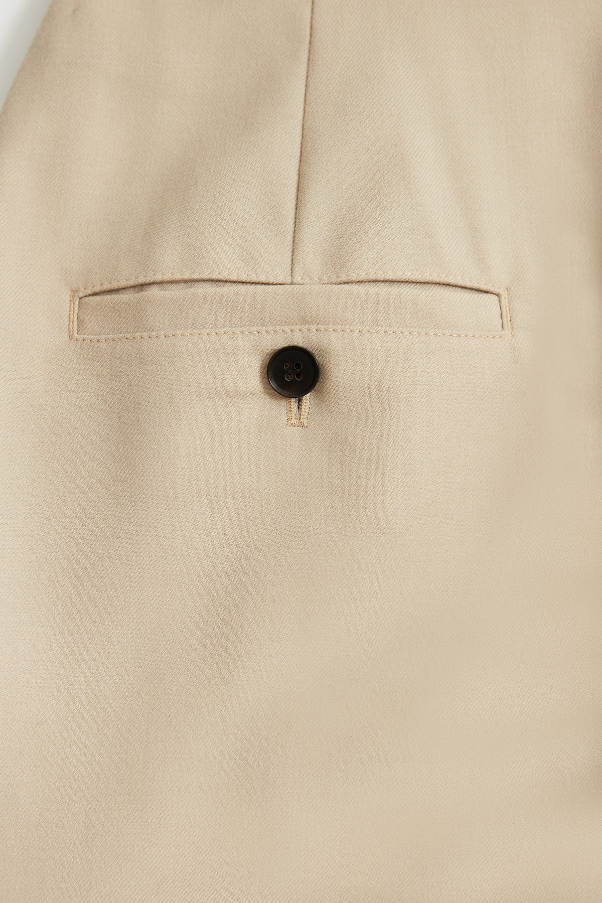 color_beige