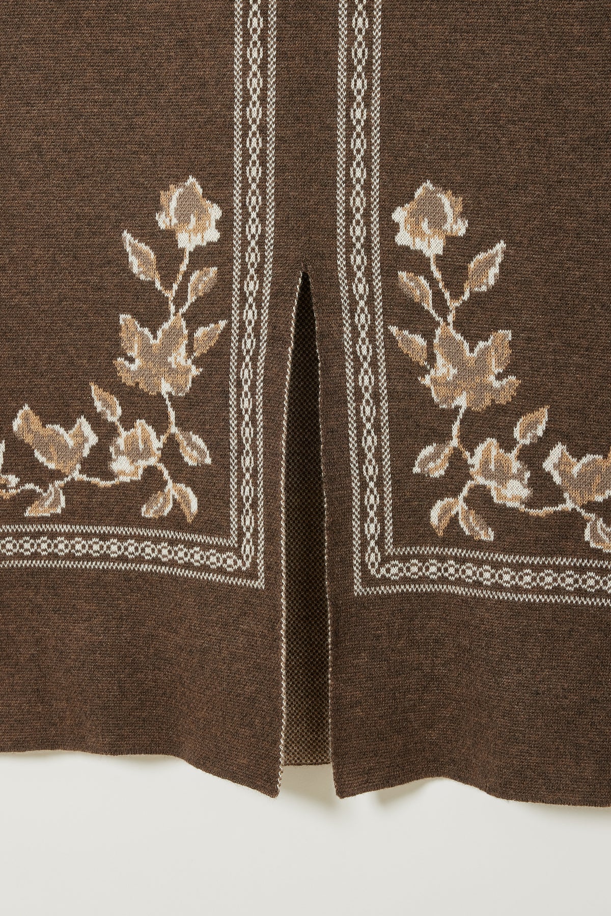 color_brown