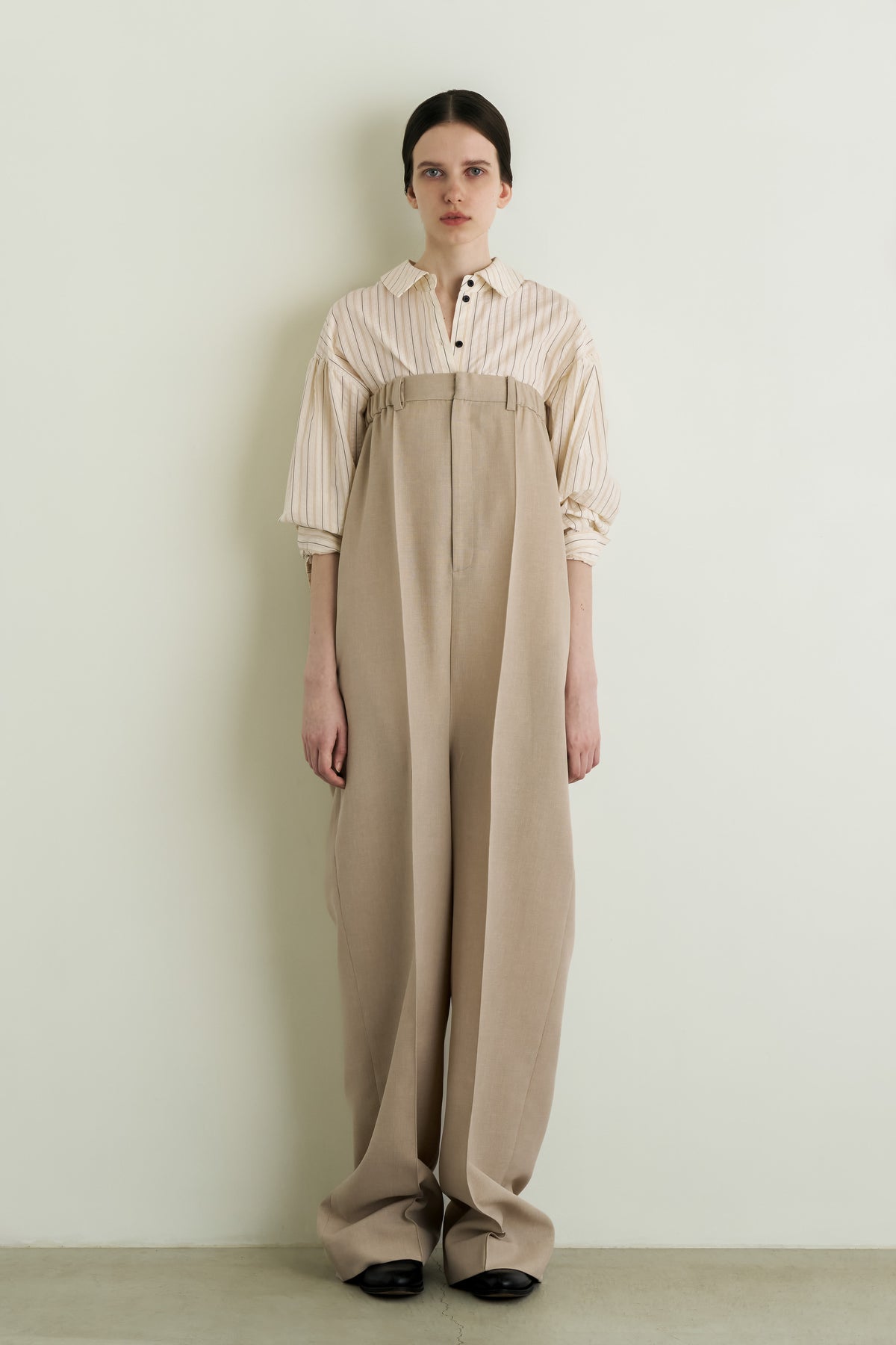 color_beige