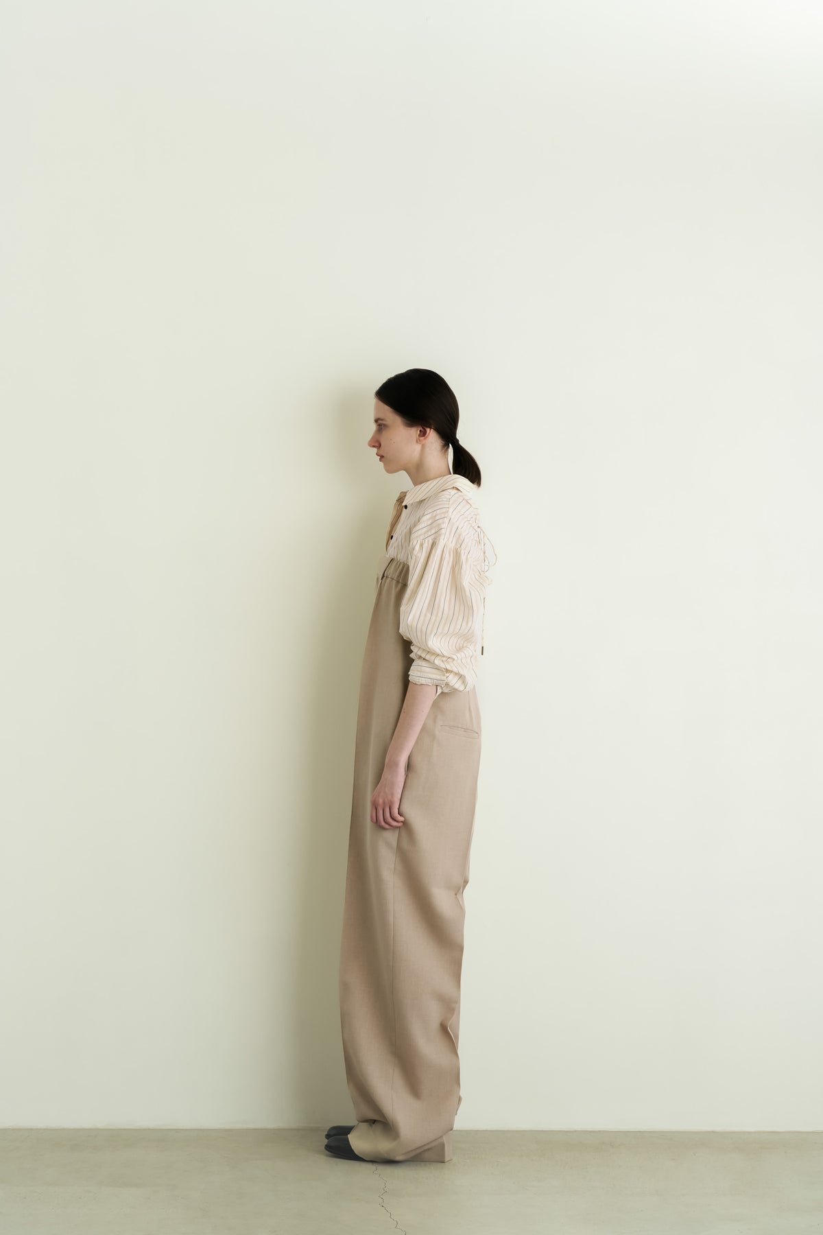 color_beige