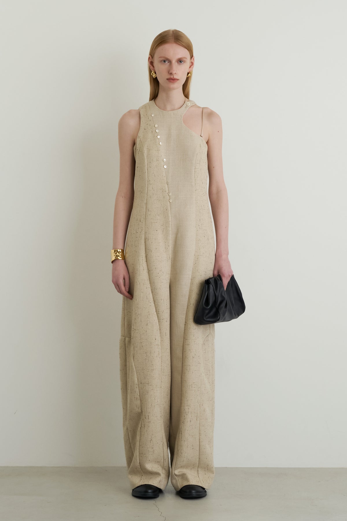 color_beige