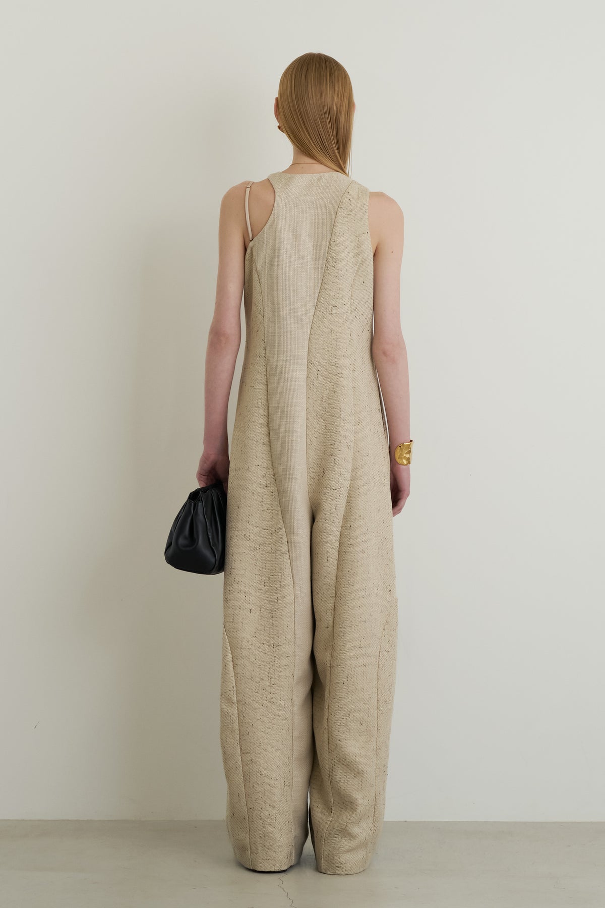 color_beige