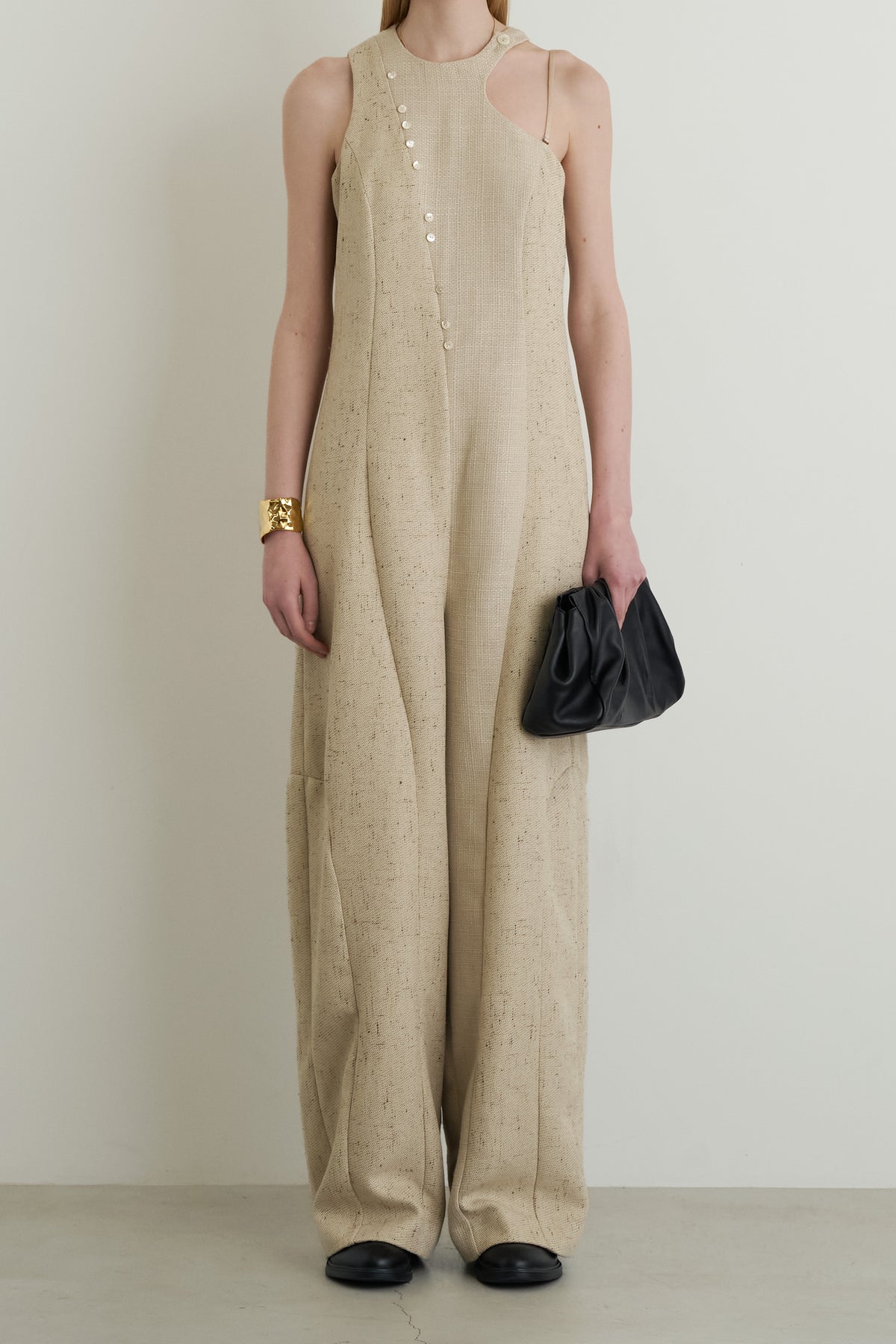color_beige