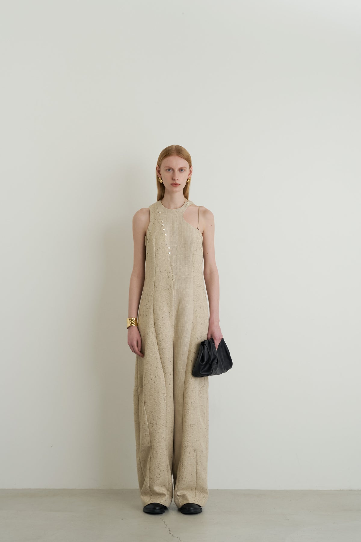 color_beige