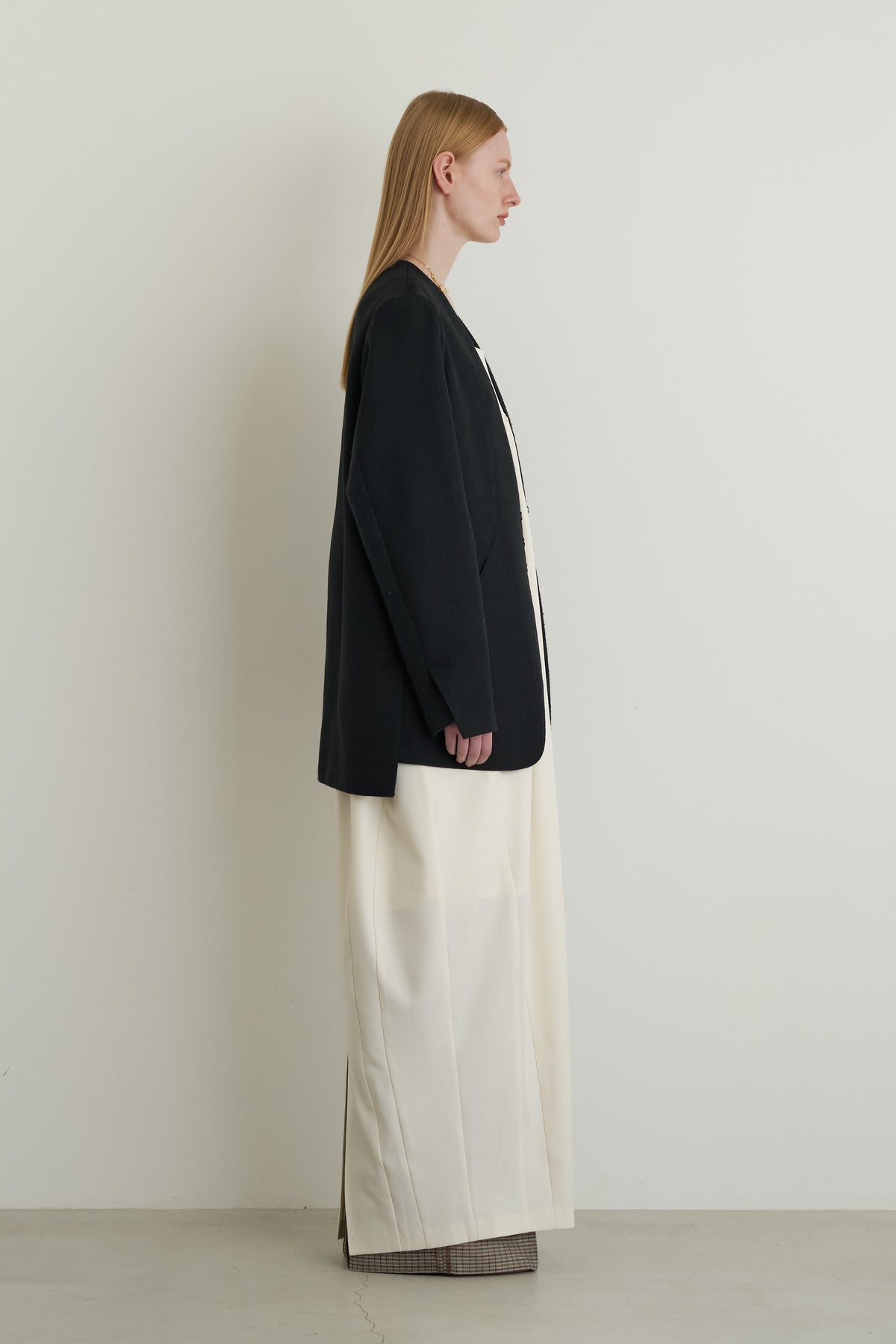 color_offwhite
