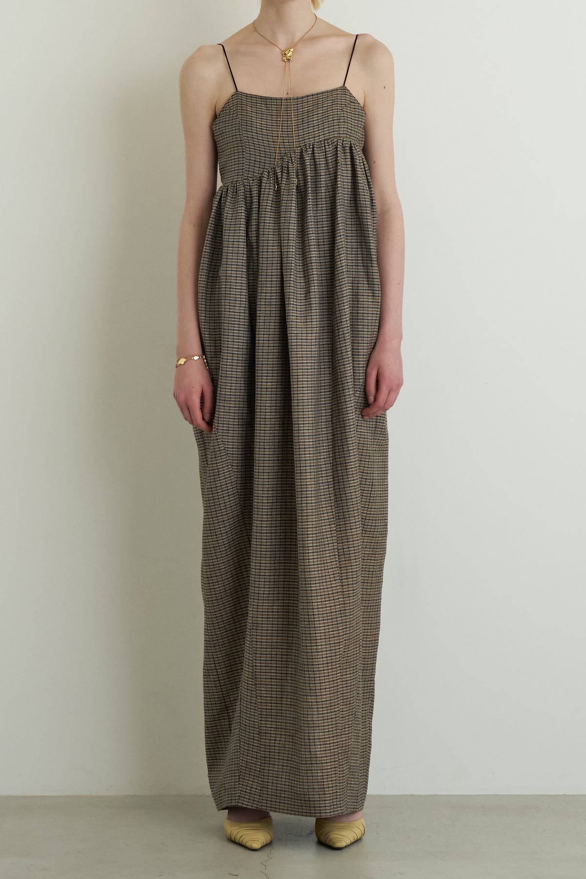 color_brown