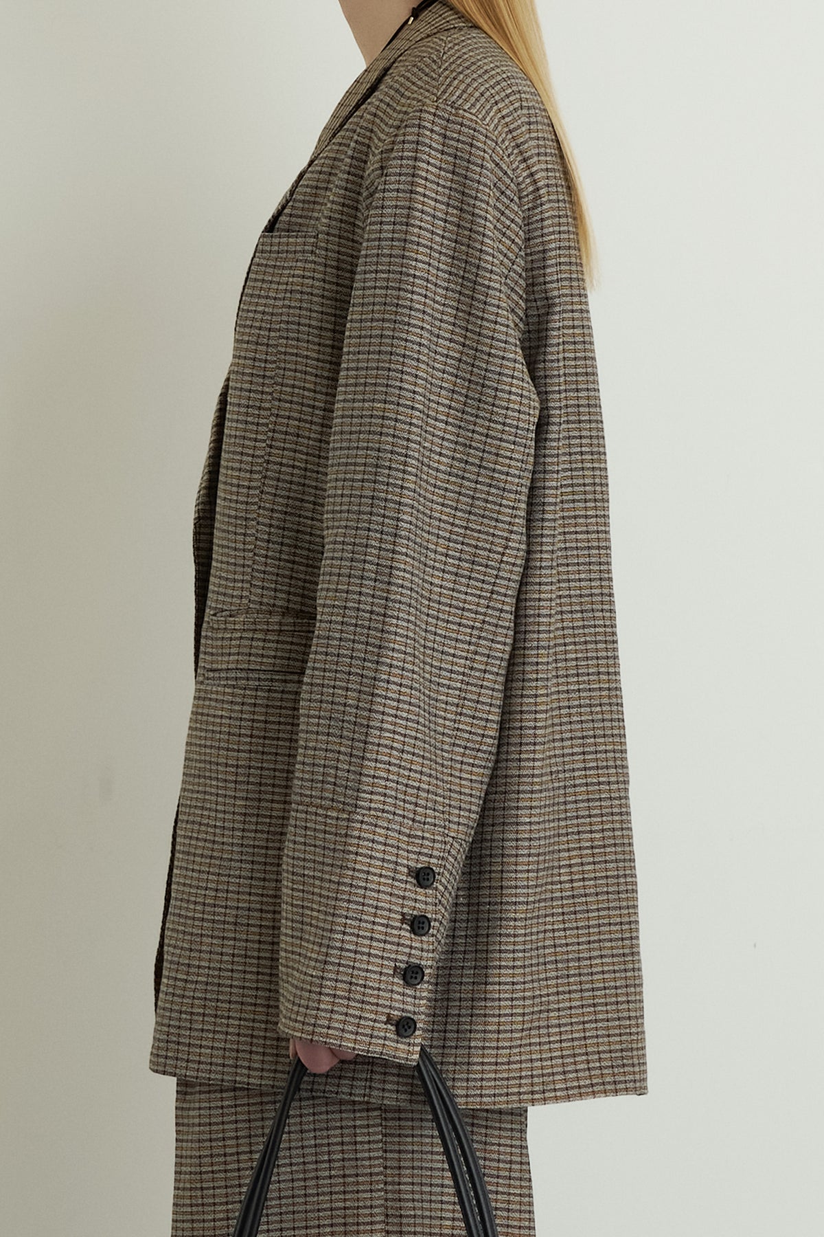 color_brown
