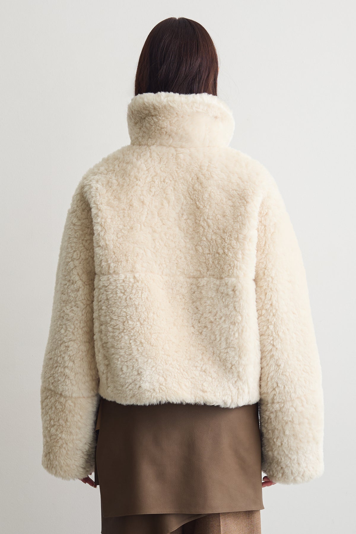 color_ivory