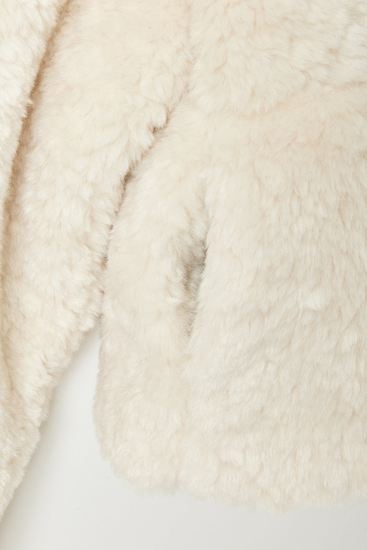 color_ivory