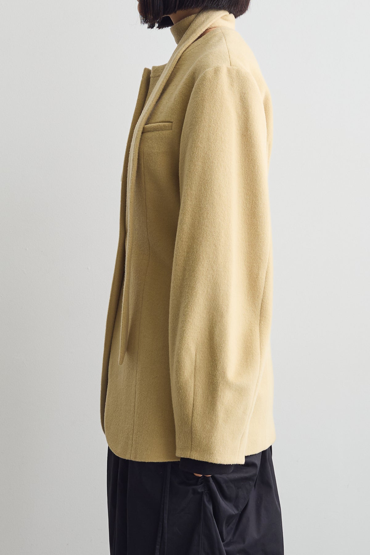 color_beige