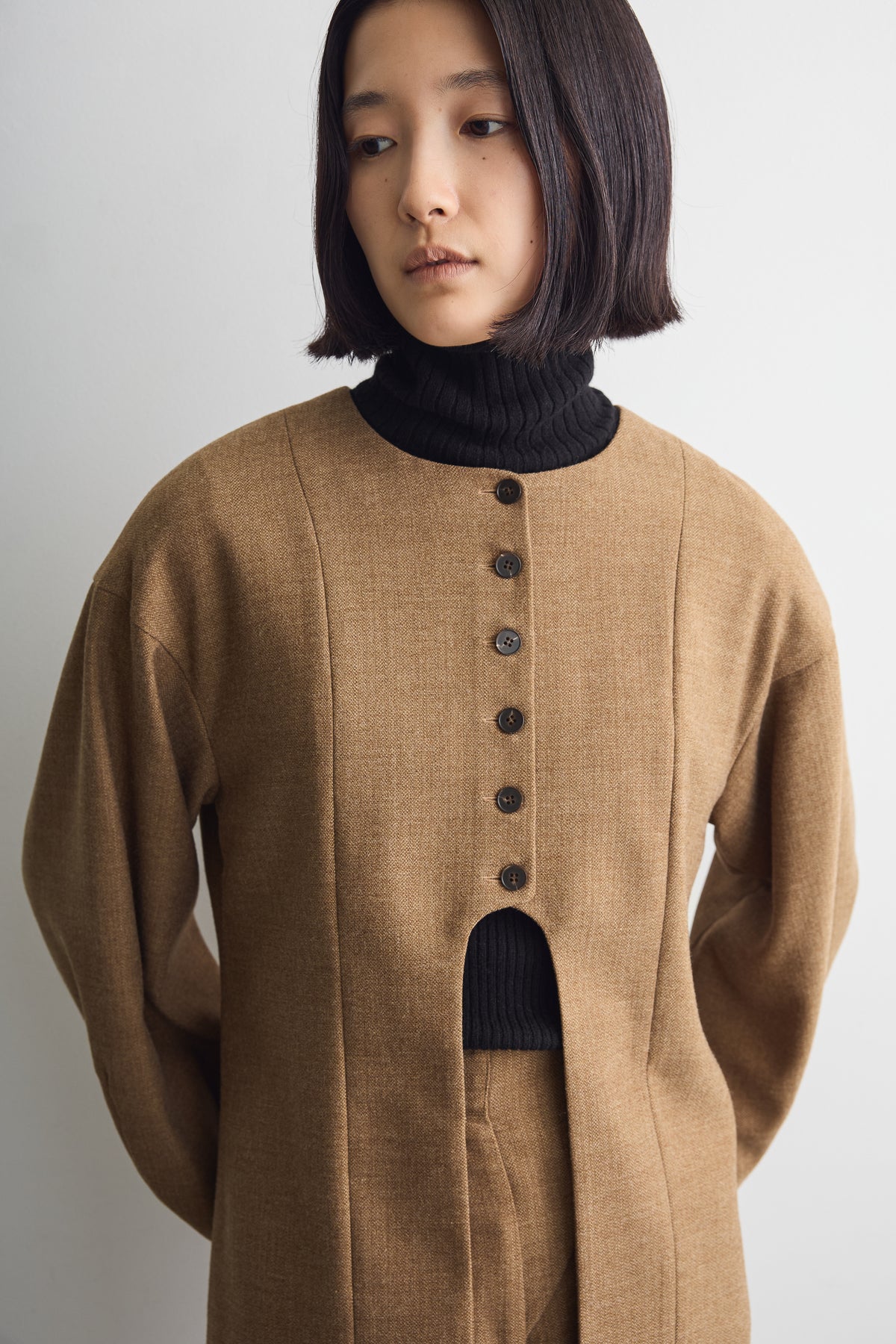 color_brown