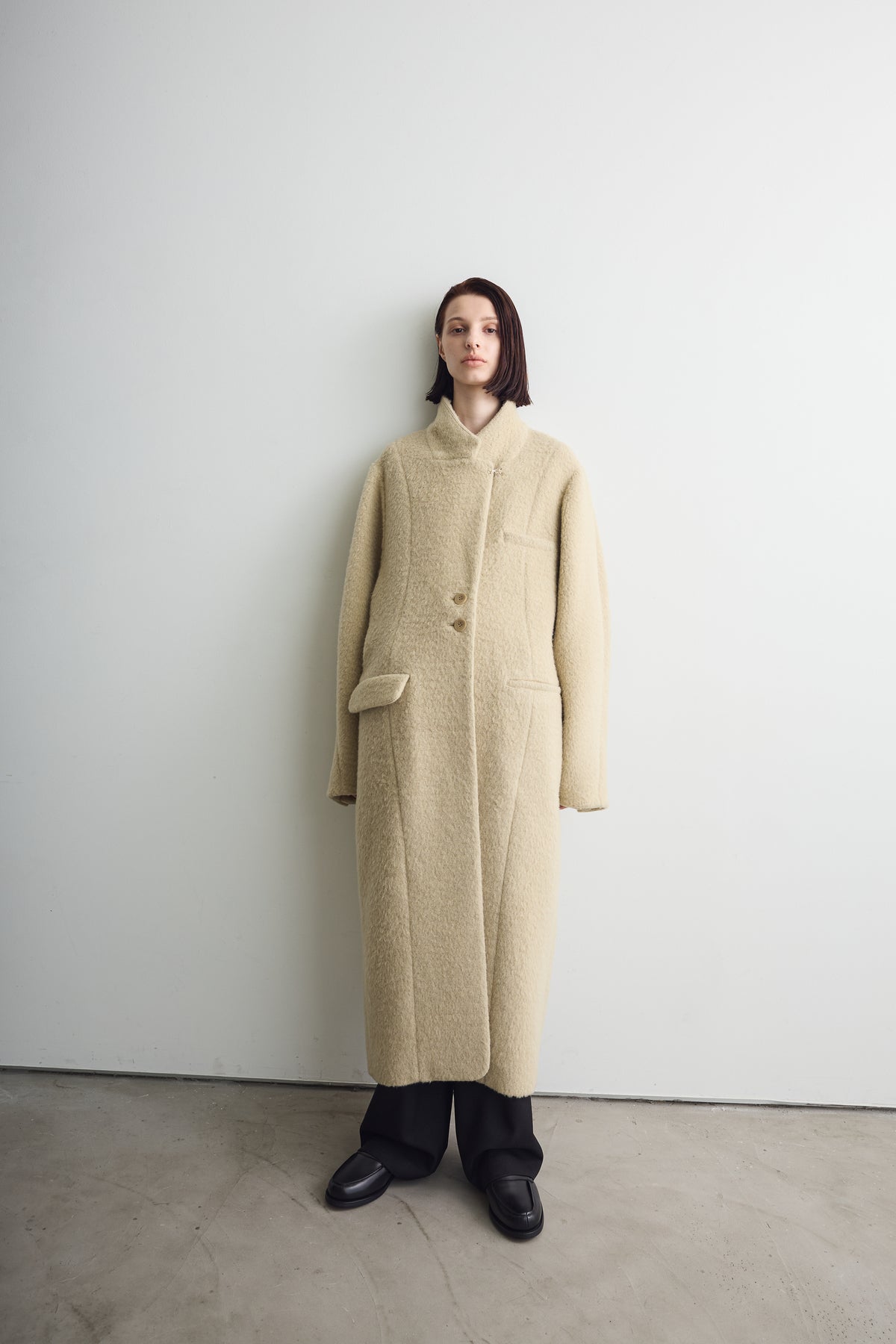 color_beige